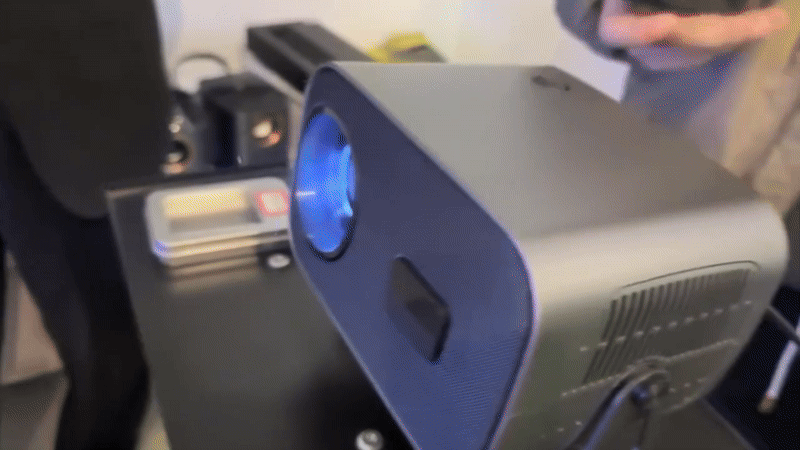 LED - Full HD Smart Projector ©