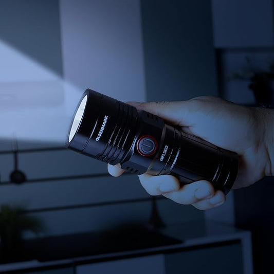 Compact Rechargeable LED Flashlight ©