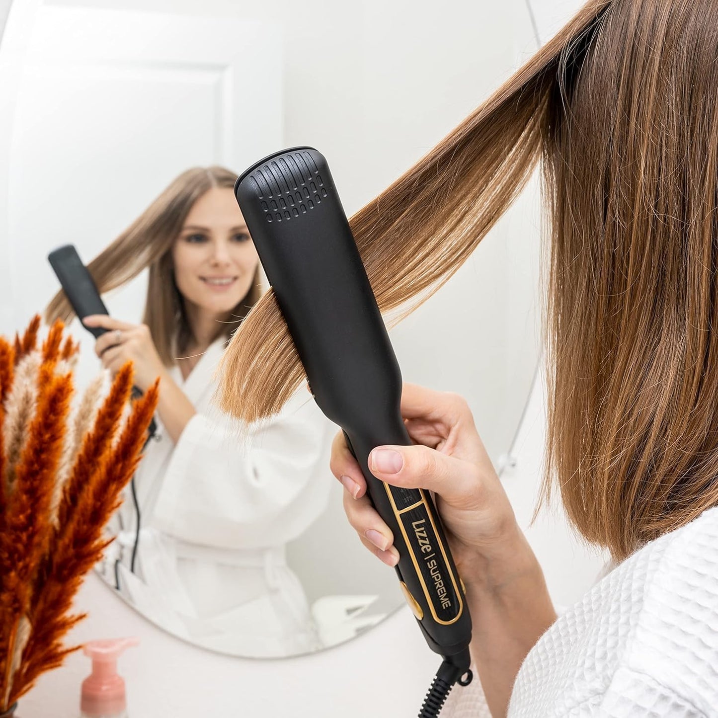 Lizze - Supreme Hair Straightener ©