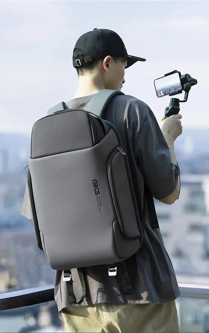 New Casual Gear Bag ©