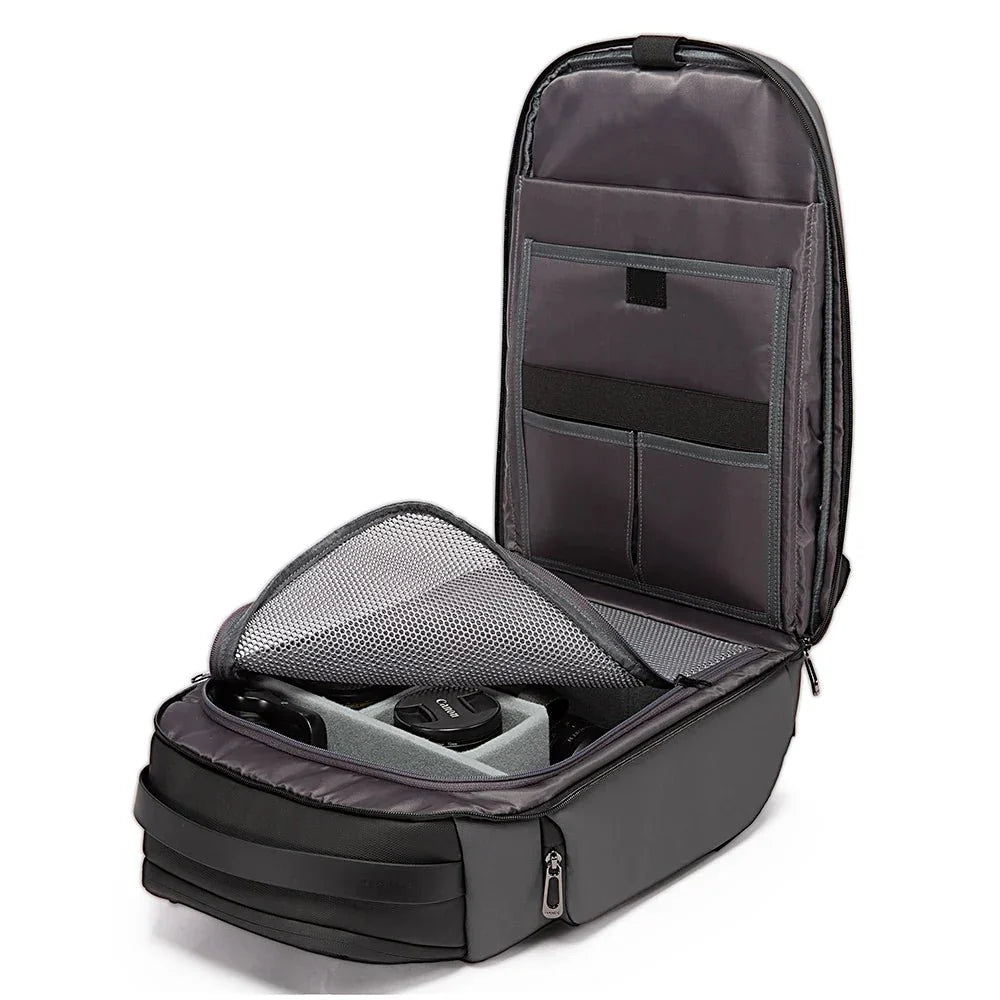 New Casual Gear Bag ©