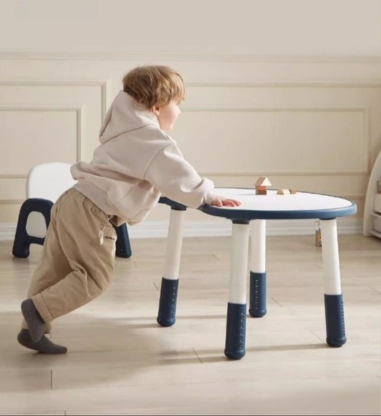 Table Chair Set For Kids ©